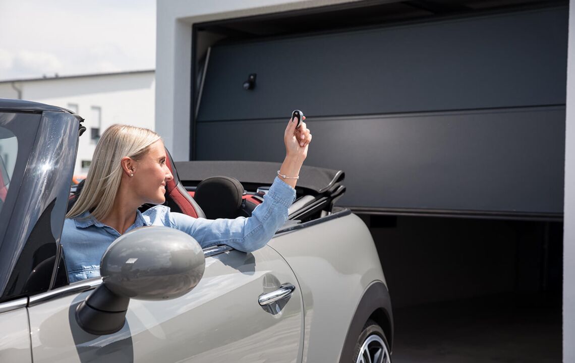 ZAPF Garagenzubehör :: Zubehör für die Garage - Torantriebe, Licht, etc.!