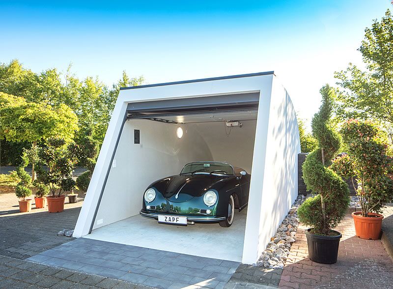 Oldtimer und Cabrios sind in einer Betonfertiggarage gut aufgehoben