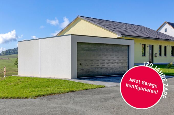 Fertiggarage mit Platz für zwei Autos bei einem Garagentor