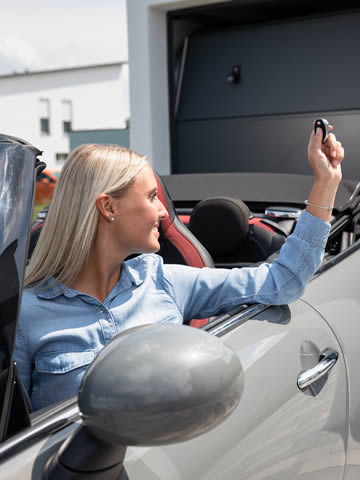 Elektrischer Garagentoröffner - das plus an Komfort in der Garage