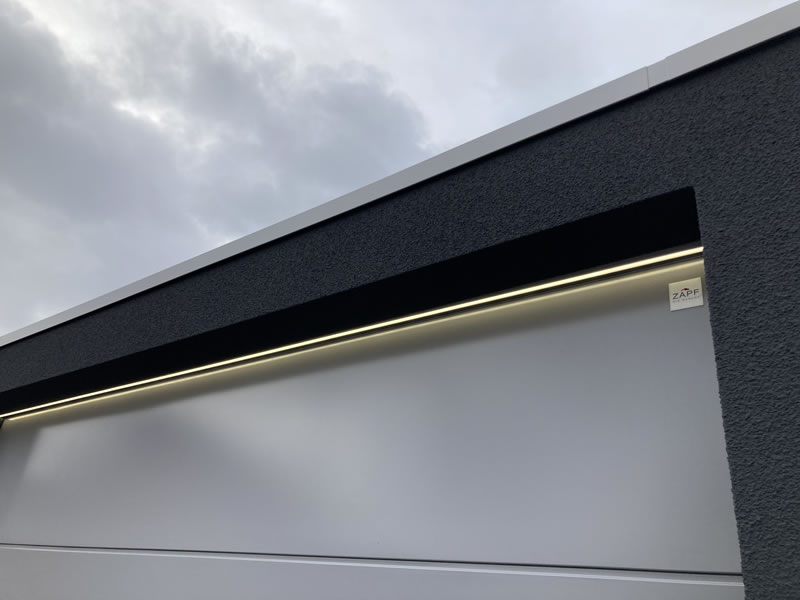Die moderne Garage von heute – stylisch, smart und energiegeladen